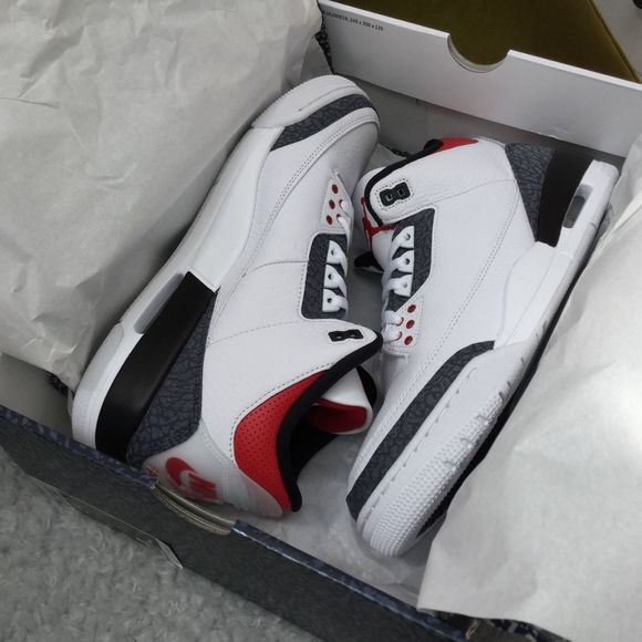 Air Jordan 3 Retro Denim SE \'Fire Red\'